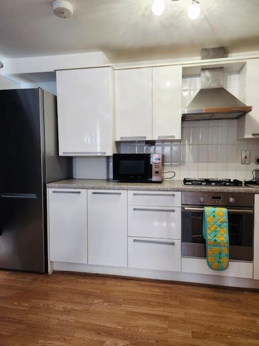 Rgm Hatfield 2 Bedroom Apartment Esterno foto